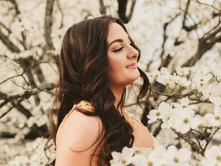 SPRING PORTRAITS IN THE BLOOMS OF EAST TENNESSEE- GREENEVILLE, TN