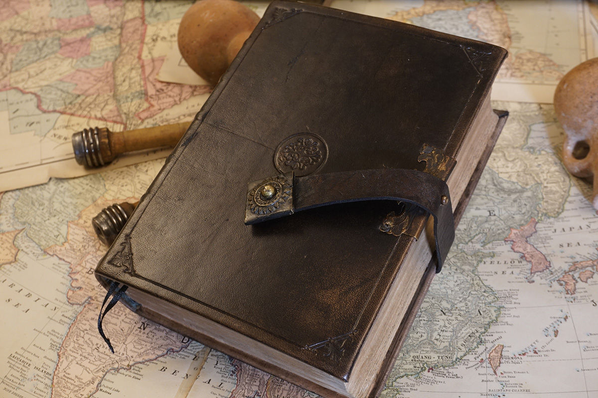 1615 Geneva Bible (Last of the Black Letter Editions)