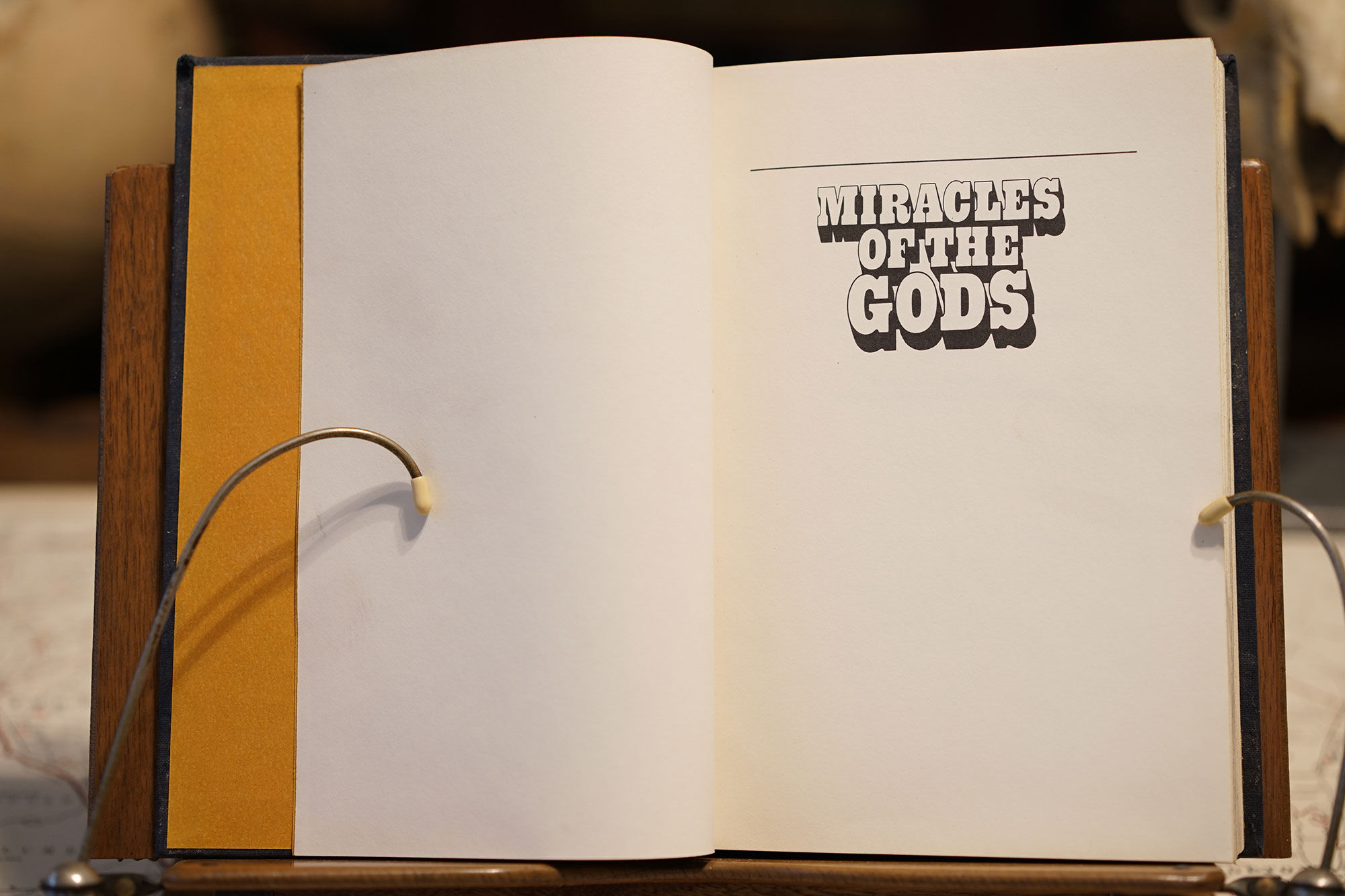 "Miracles Of The Gods" Erich Von Daniken, 1974
