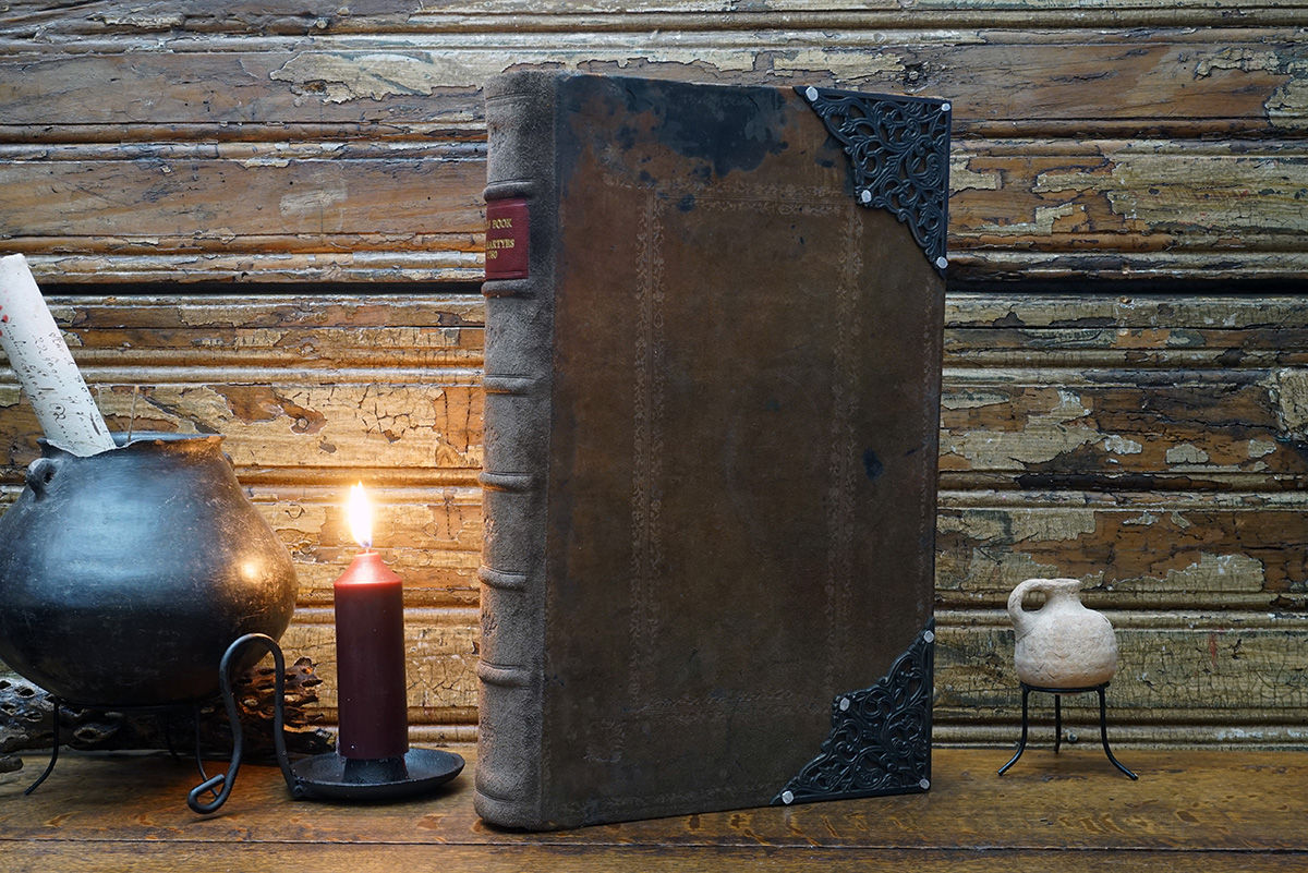 Christian Martyrology. Fox'e Book of Martyrs, 1780, Henry Southwell