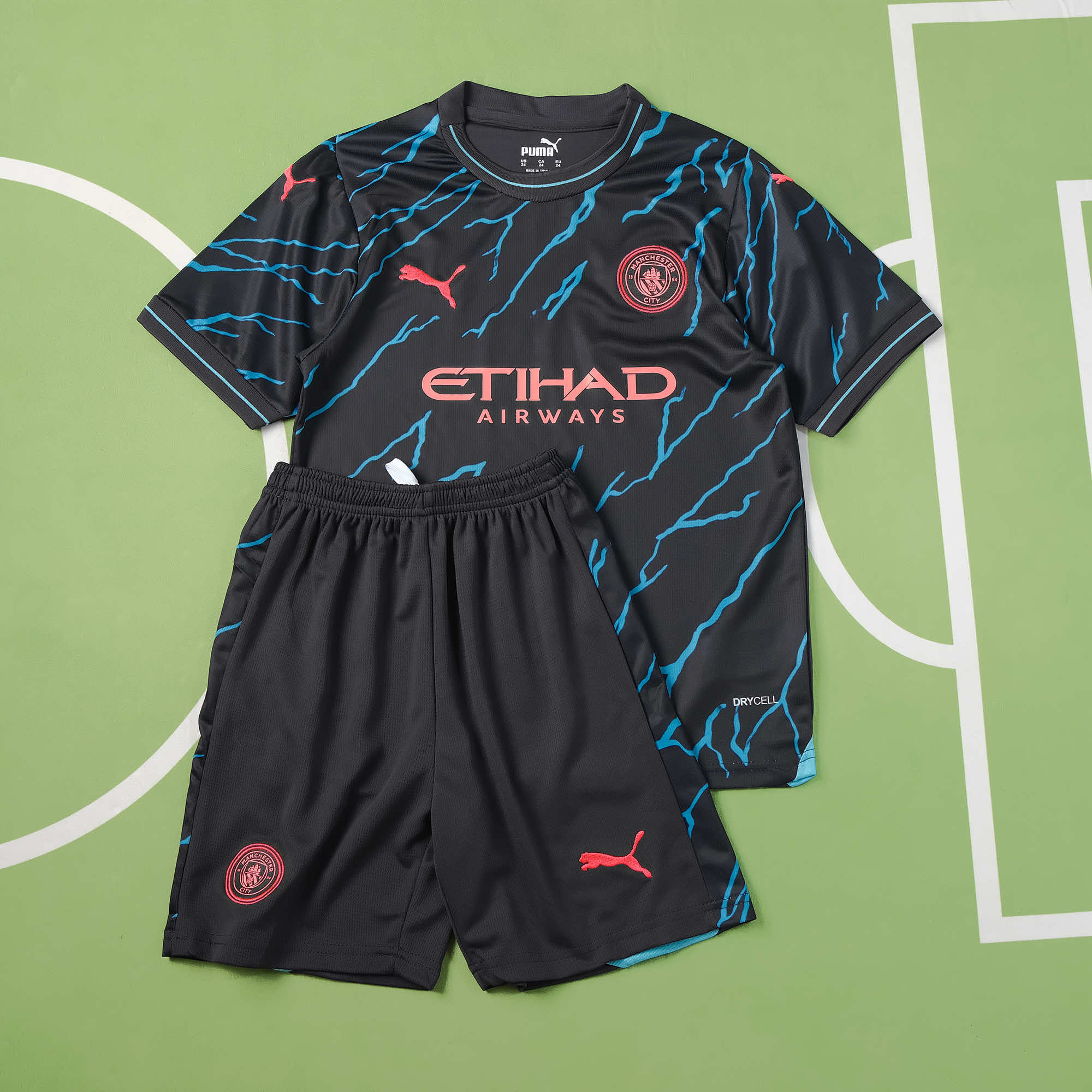 MANCHESTER CITY KIT