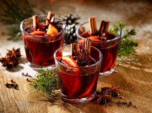 Glühwein ένα ζεστό κρασί για τα Χριστούγεννα από τα Ρωμαϊκά χρόνια