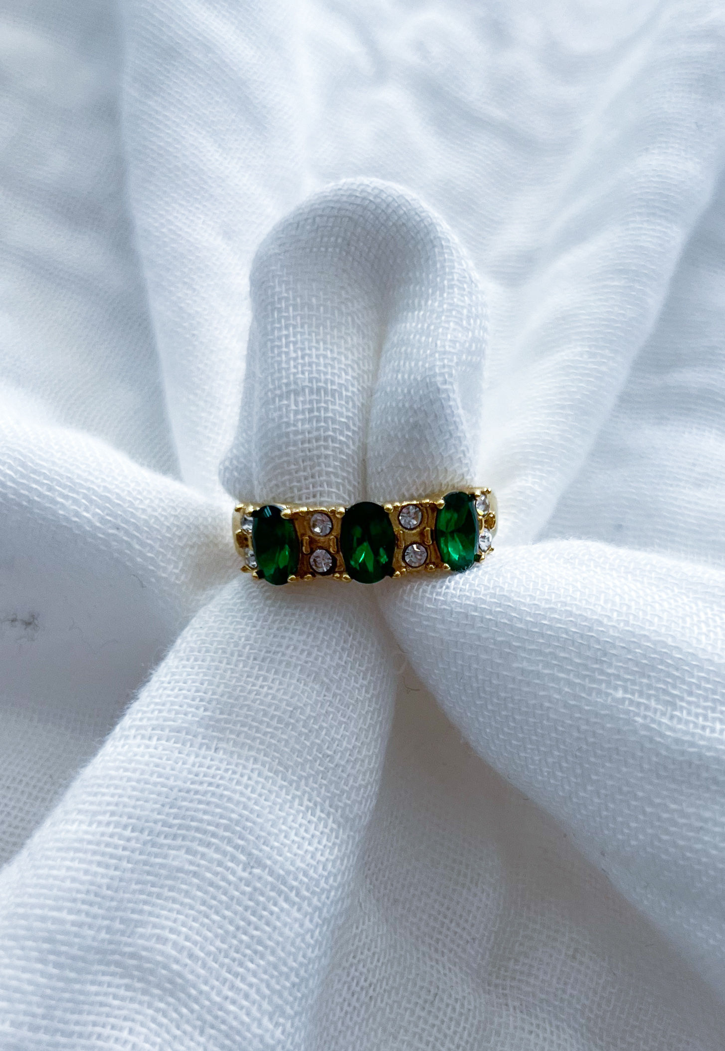 Anillo triple esmeralda 