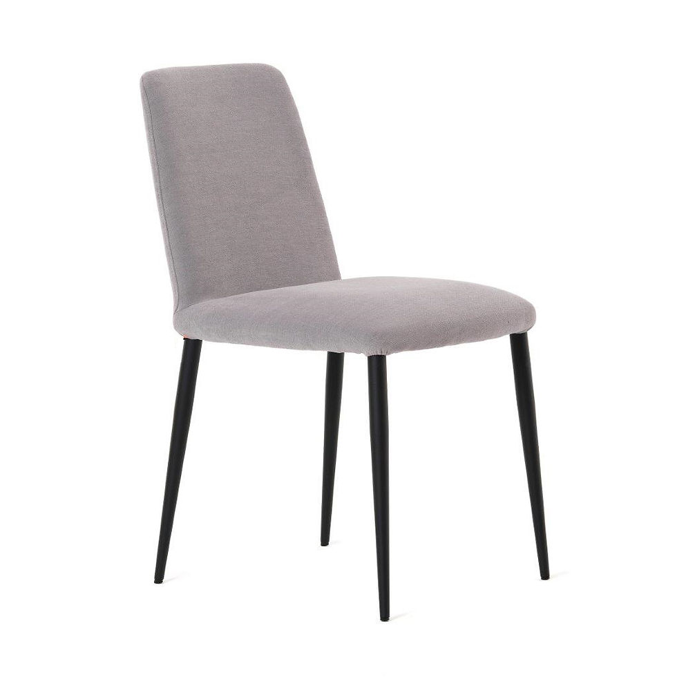 Houten stoel met bekleding in stof of leder