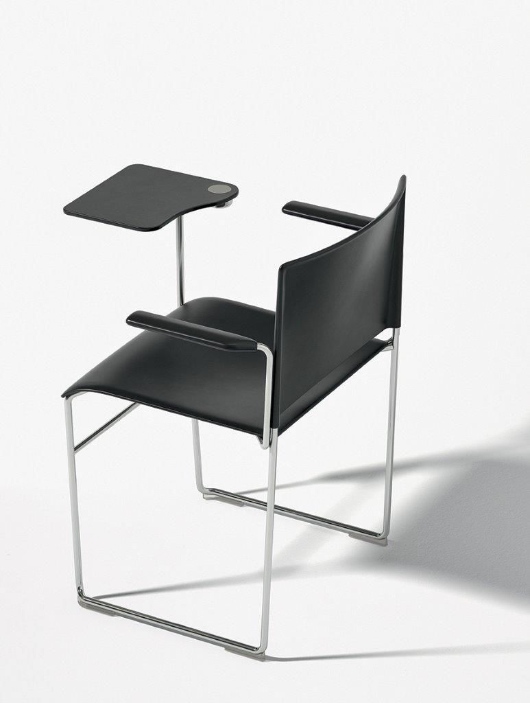 Thumbnail: stoelen met Schrijftablet