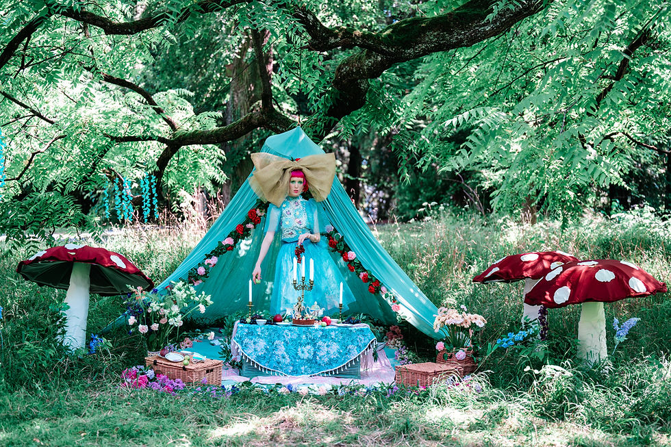 alice in wonderland picnic in zurich
