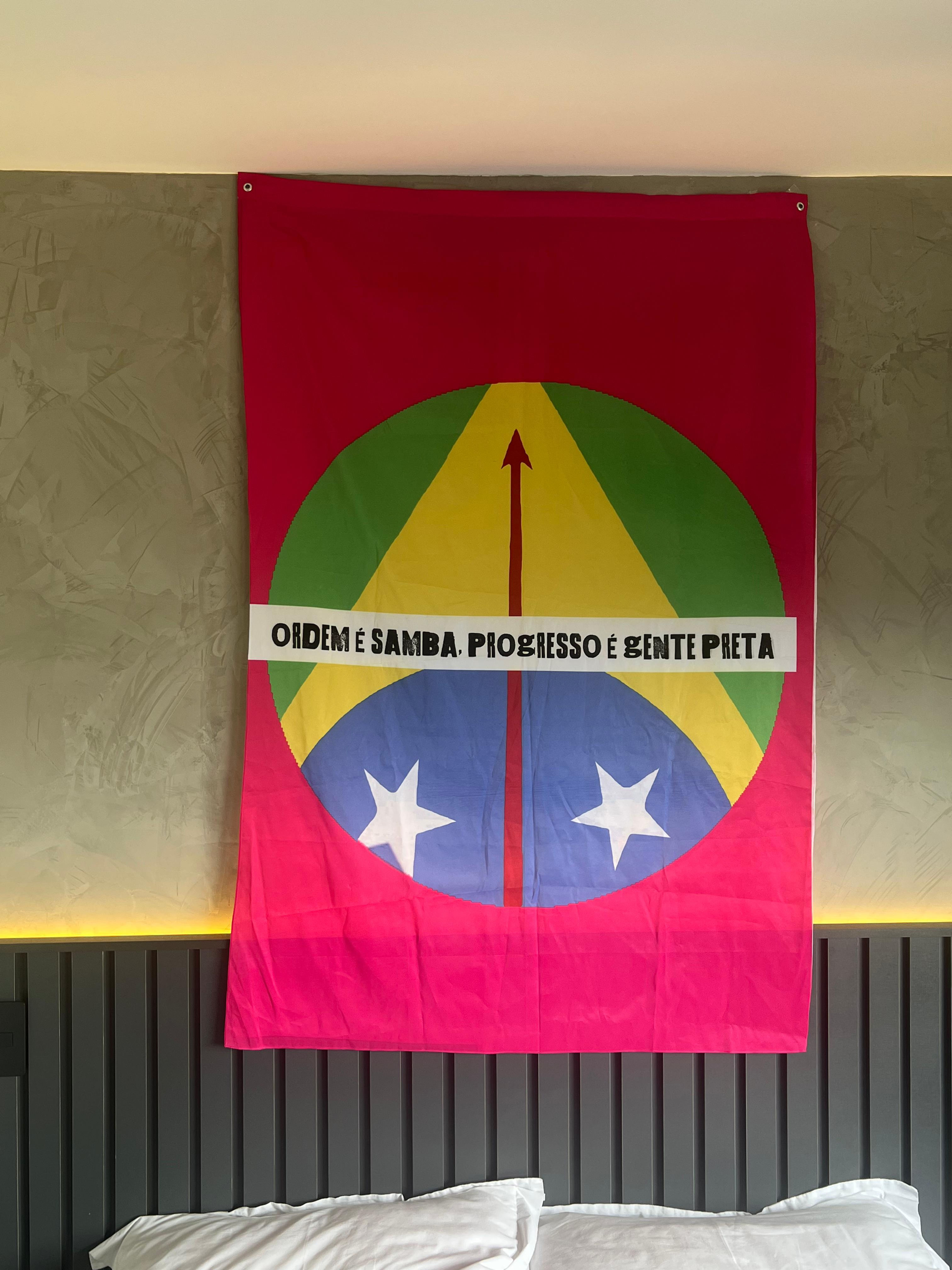 Bandeira Decorativa - Ordem e Progresso - 140X100 CM