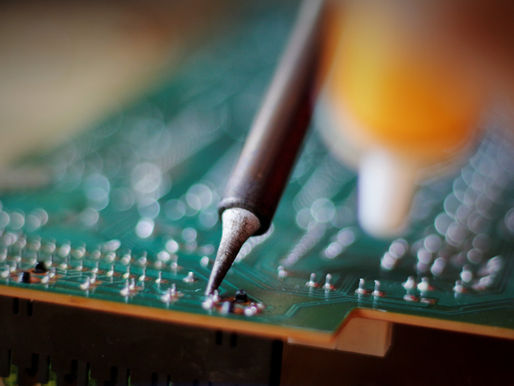 Is Apple Revolutionizing AI Technology with Amazon's New Chips?