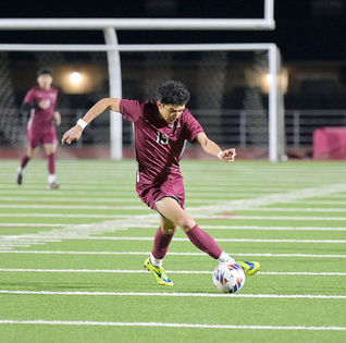 Toros battles Drillers for Div. III soccer title