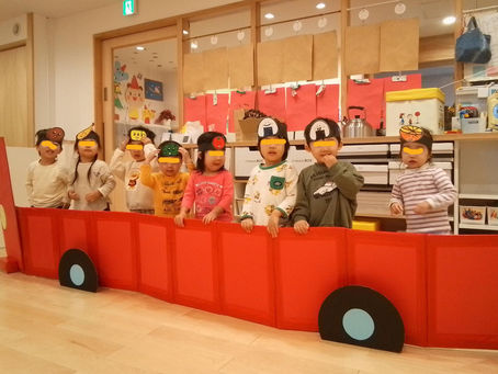 「おしゃらバス」に乗り込んでゴーゴー!