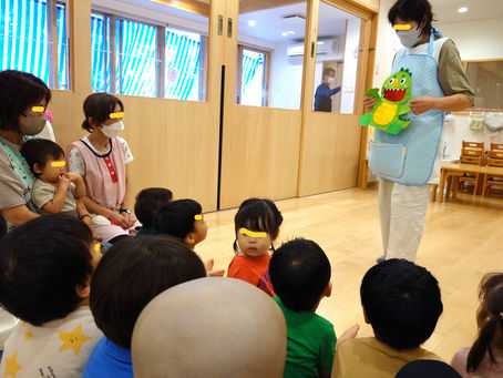 七夕明けで、めっちゃ気温が高かったので、みんなでエプロンシアターを鑑賞