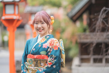 大阪府堺市のヤマゲンスタジオ出張・ロケ撮影作例。成人式前撮り・後撮り写真