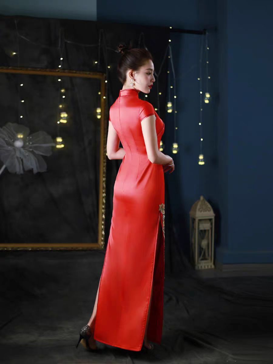 Thumbnail: 11392 New Slim-Fit Cheongsam High-Slit Runway Qipao DragonseedBridal Chinatown