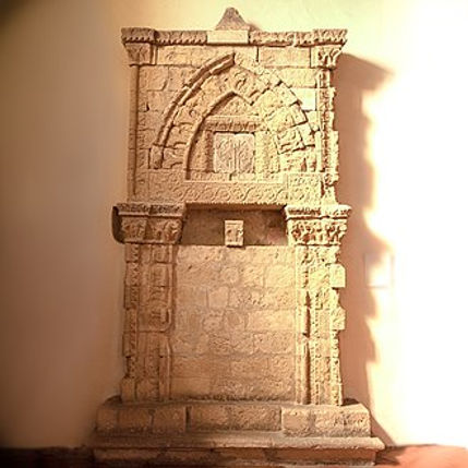aron hakodesh.jpg