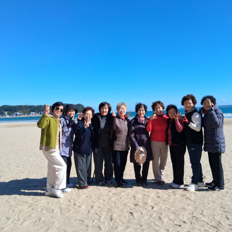 황금둥지 봉사어르신들 가을 나들이