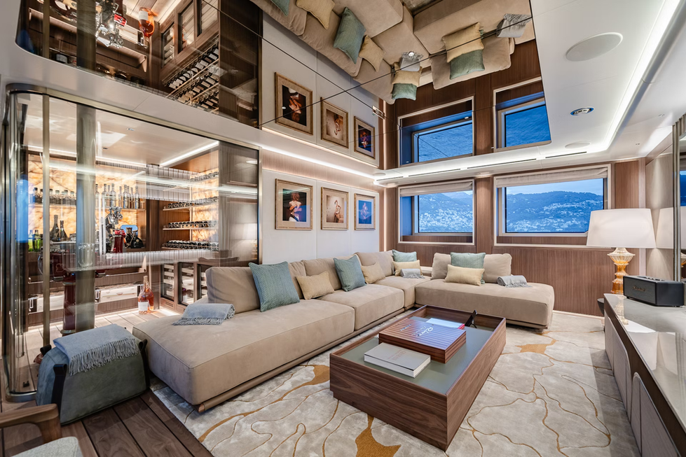 Living room 2