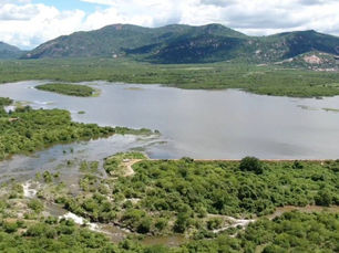 Sobe para 18 o número de açudes sangrando no Ceará; saiba quais