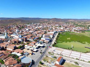 Prefeito de Várzea Alegre contesta dados do IBGE e busca correção do censo populacional