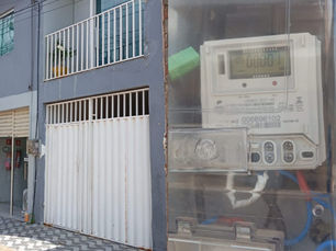 Moradora de Várzea Alegre denuncia “gato” em sua casa para  ar condicionado num escritório da Enel