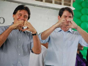 Eunício Oliveira convida Ivo e Cid Gomes para o MDB