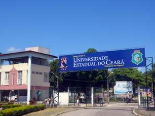 Uece realiza 2ª fase do vestibular de 2024.1 neste domingo