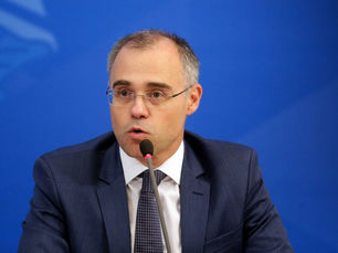 Alcolumbre marca sabatina de André Mendonça para 1º de dezembro