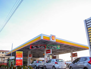 Preço da gasolina em Fortaleza sobe R$ 0,26 em uma semana, aponta ANP