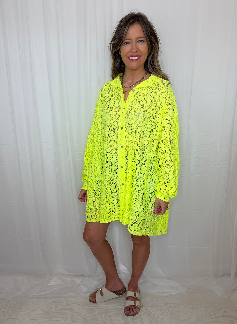 Thumbnail: Jasmin lace oversized shirt - NEON YELLOW 
