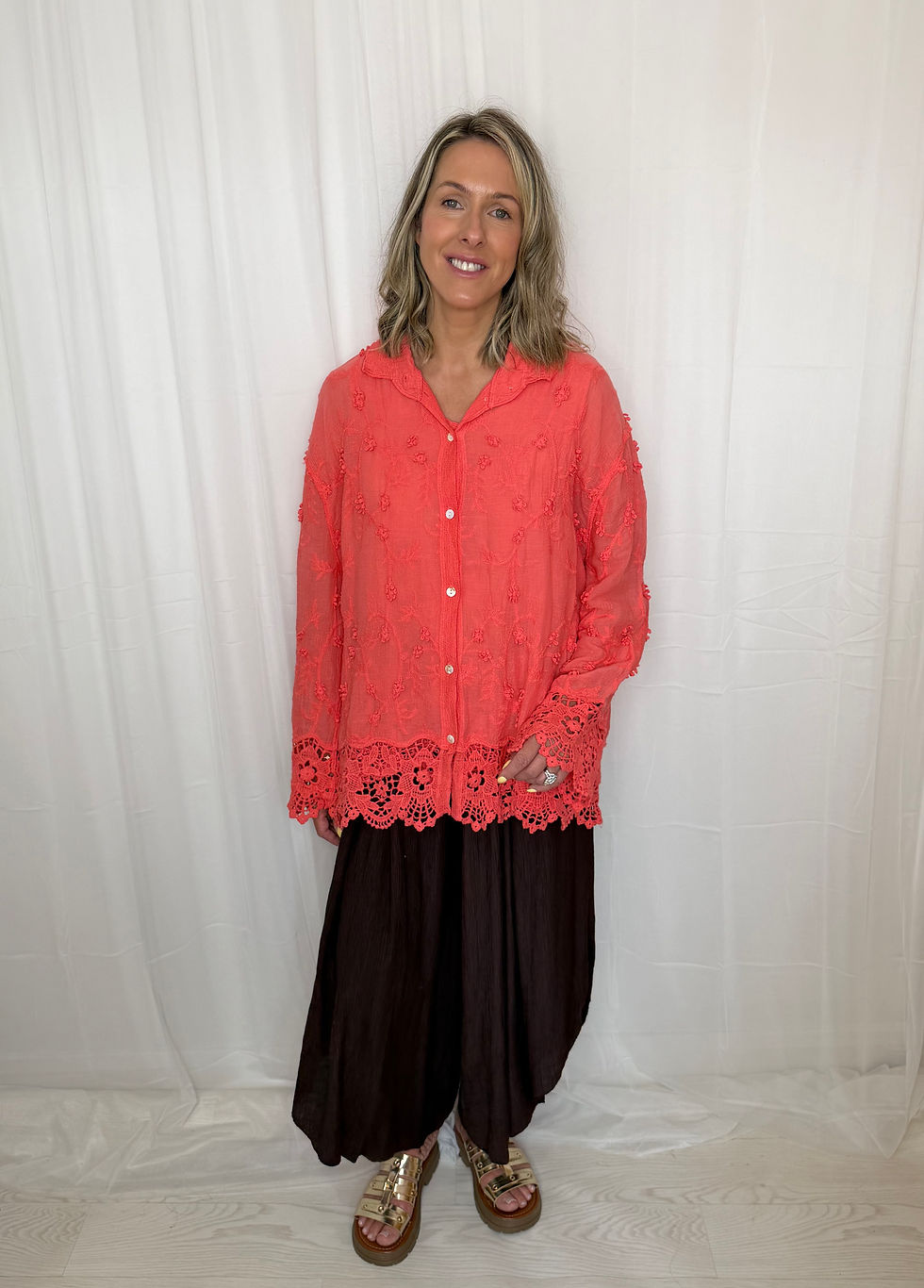 Thumbnail: Jasmin embroidered blouse - CORAL