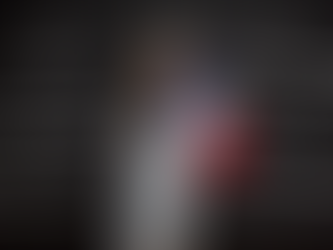 What does “Vachement” mean and how do you use it in French?