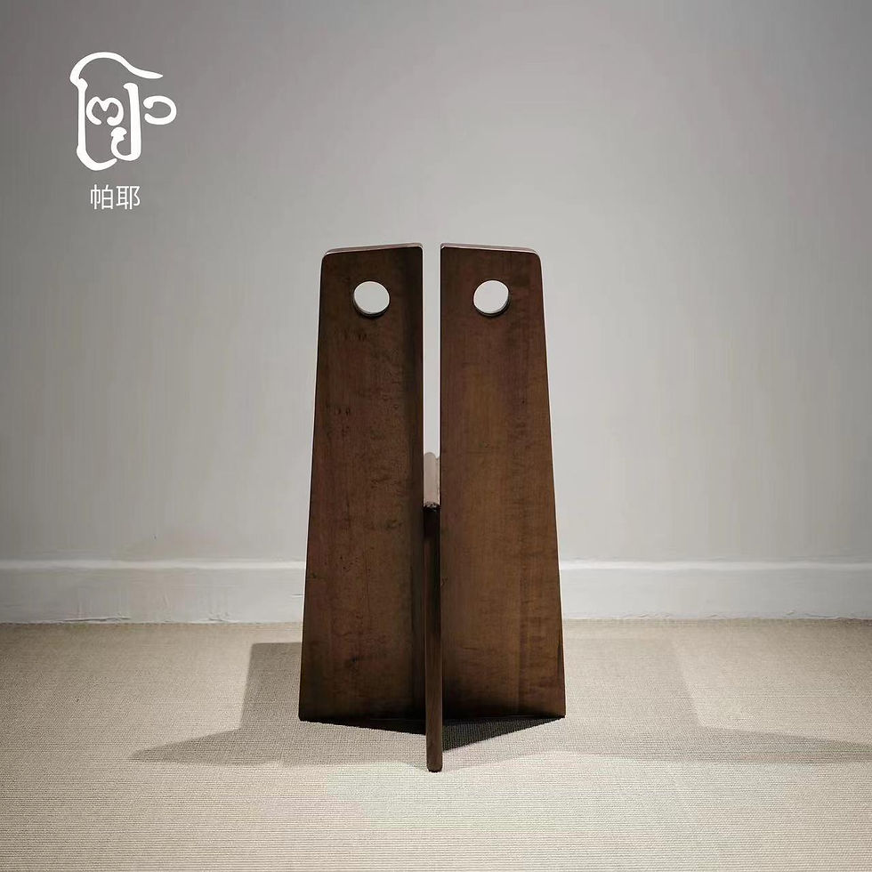 縮圖：Artist Chair