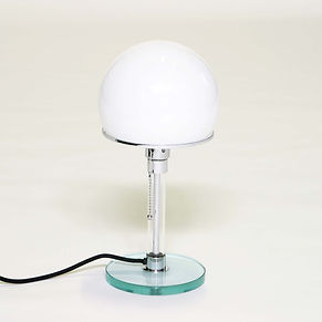Wilhelm-Wagenfeld-Table-lamp-1924-0.JPG