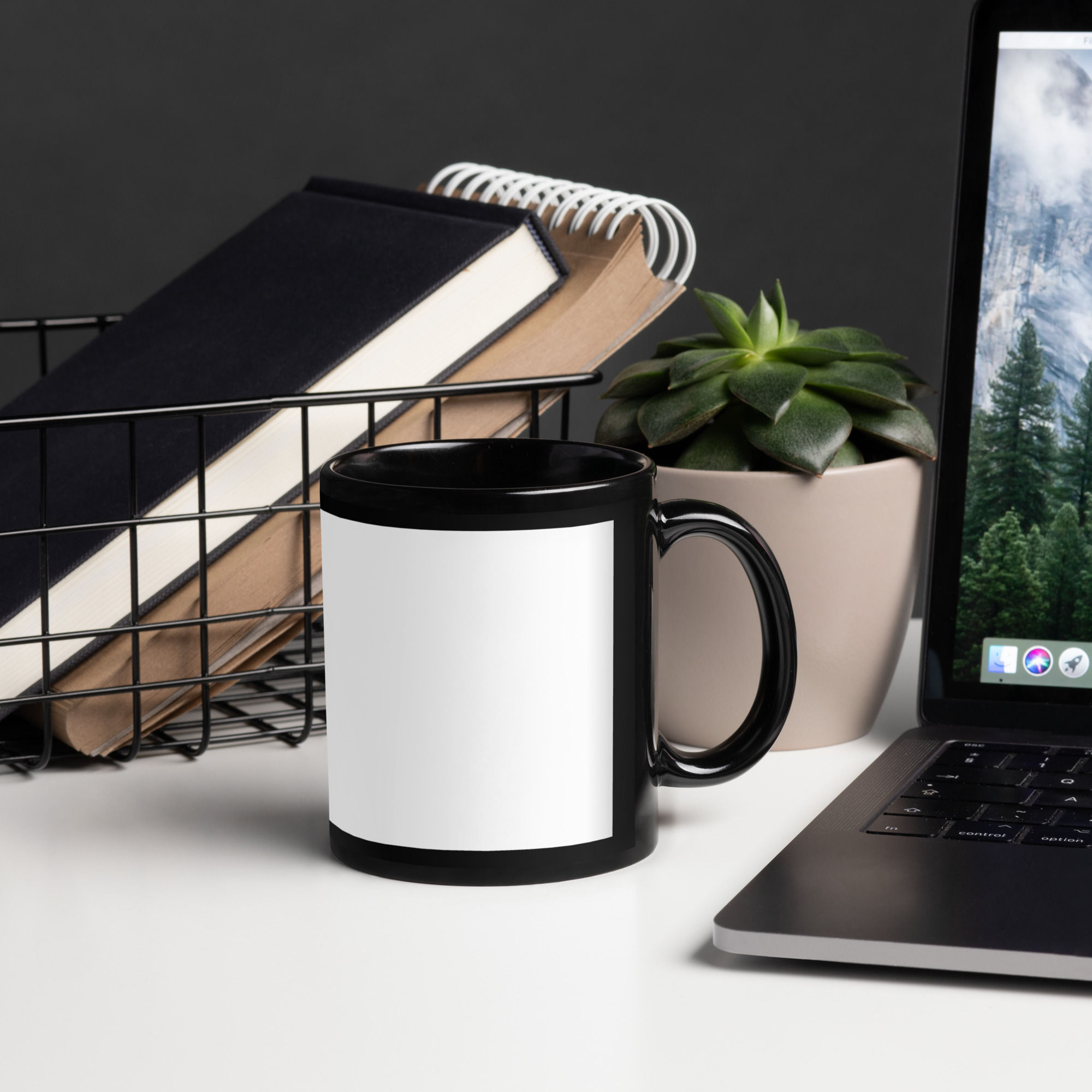 Caneca Preta Brilhante