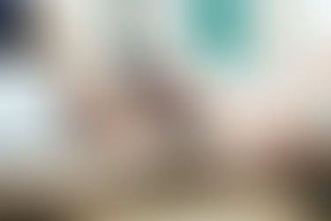 Розслаблюючий масаж голови для полегшення мігрені