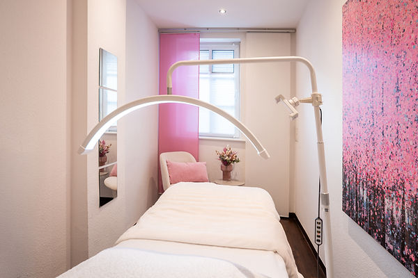 Businessfotografie-Kosmetik Institut Niermann 16.02.2026 Final-025.jpg