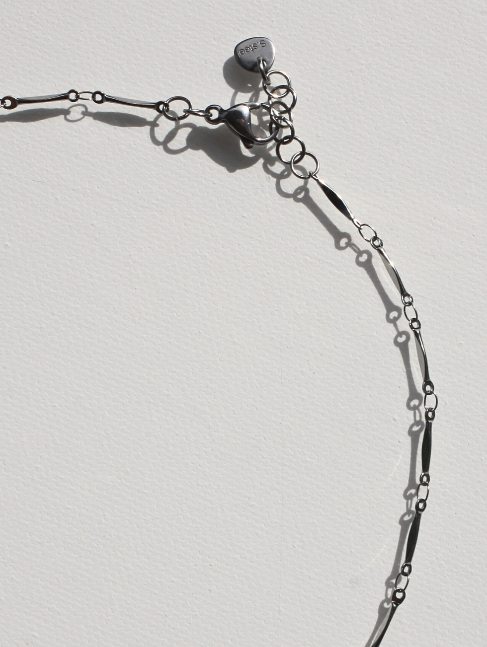 Thumbnail: Rhombus Pearl Necklace Silver