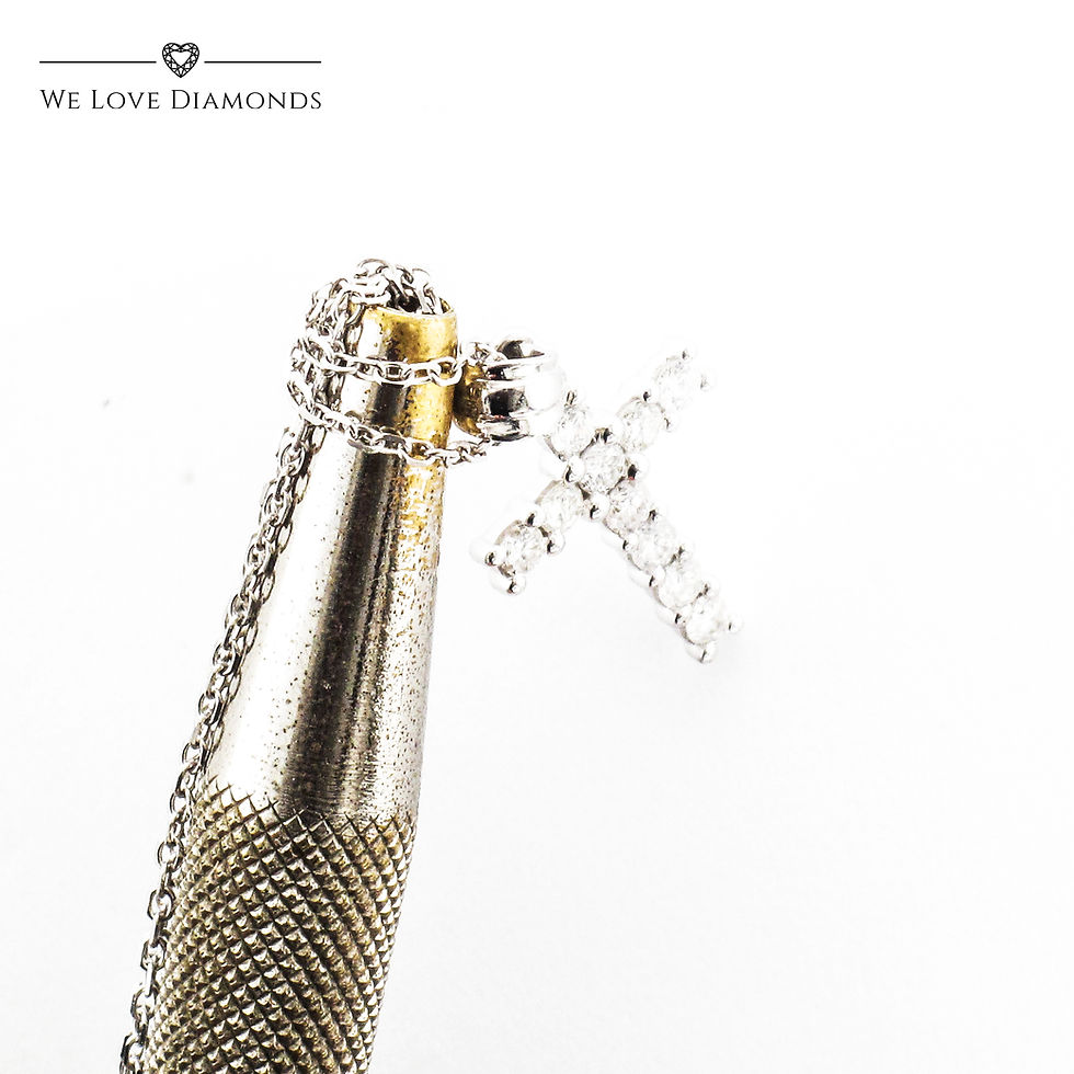 Thumbnail: We Love Diamonds 0.25 Ct Round Cut Diamond Cross Pendant & Chain On 18 Ct White Gold 003