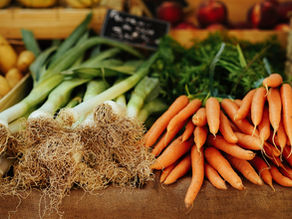 Eat Seasonal & Local: Reduce Your Carbon Footprint