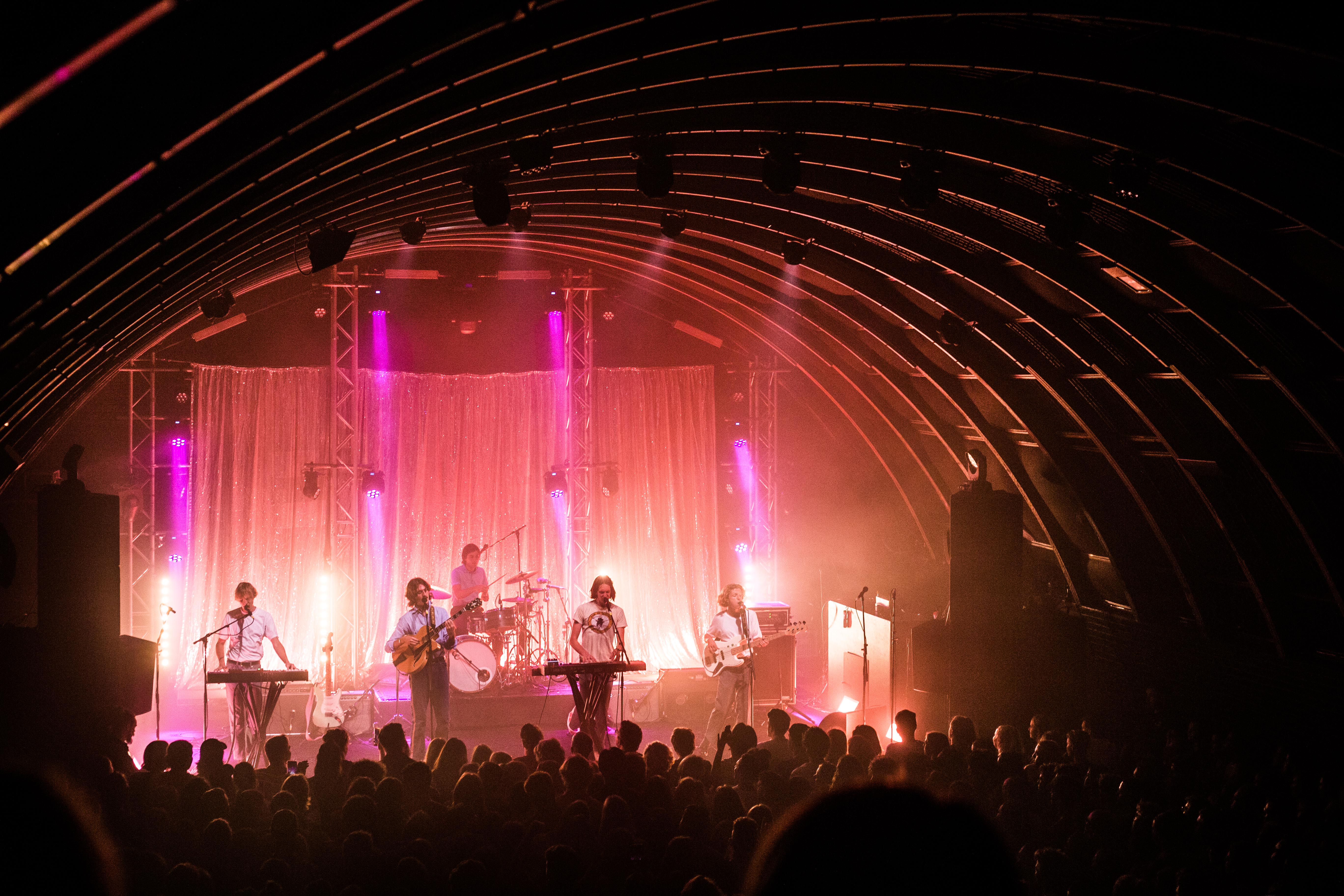 GALLERY/REVIEW: PARCELS