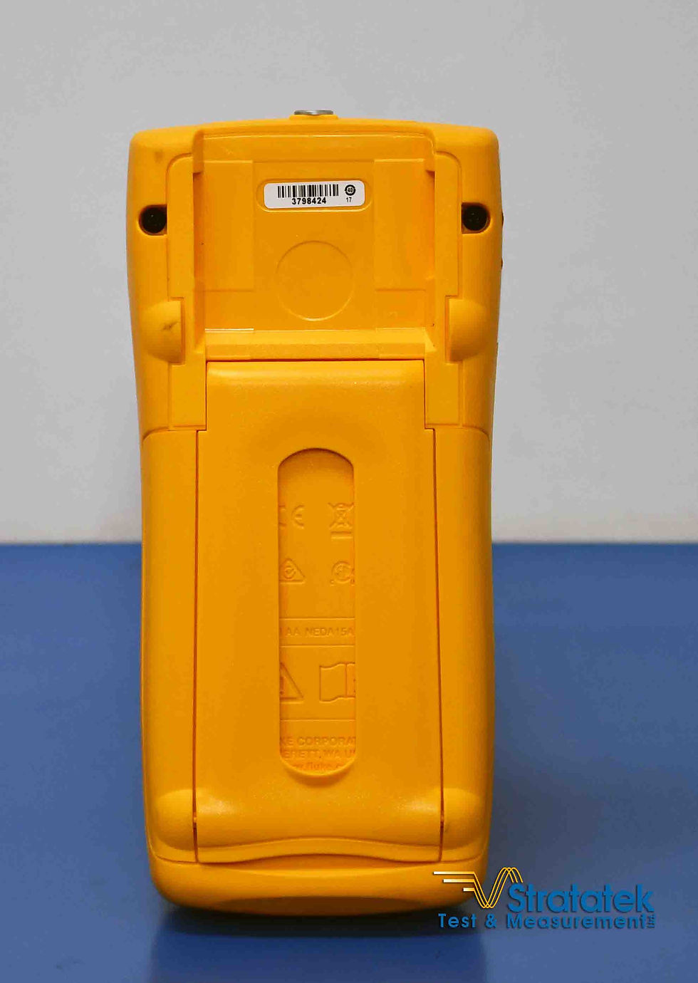 Thumbnail: Fluke 725 Multifunction Process Calibrator Back View