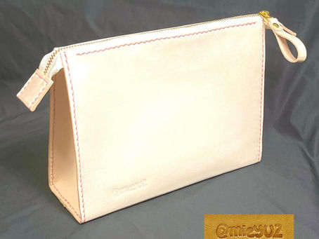 軽い、可愛い、使いやすい!!三拍子揃った便利なポーチ