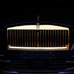Illuminated front grille of a customised Rolls-Royce presented at the MANSORY event.