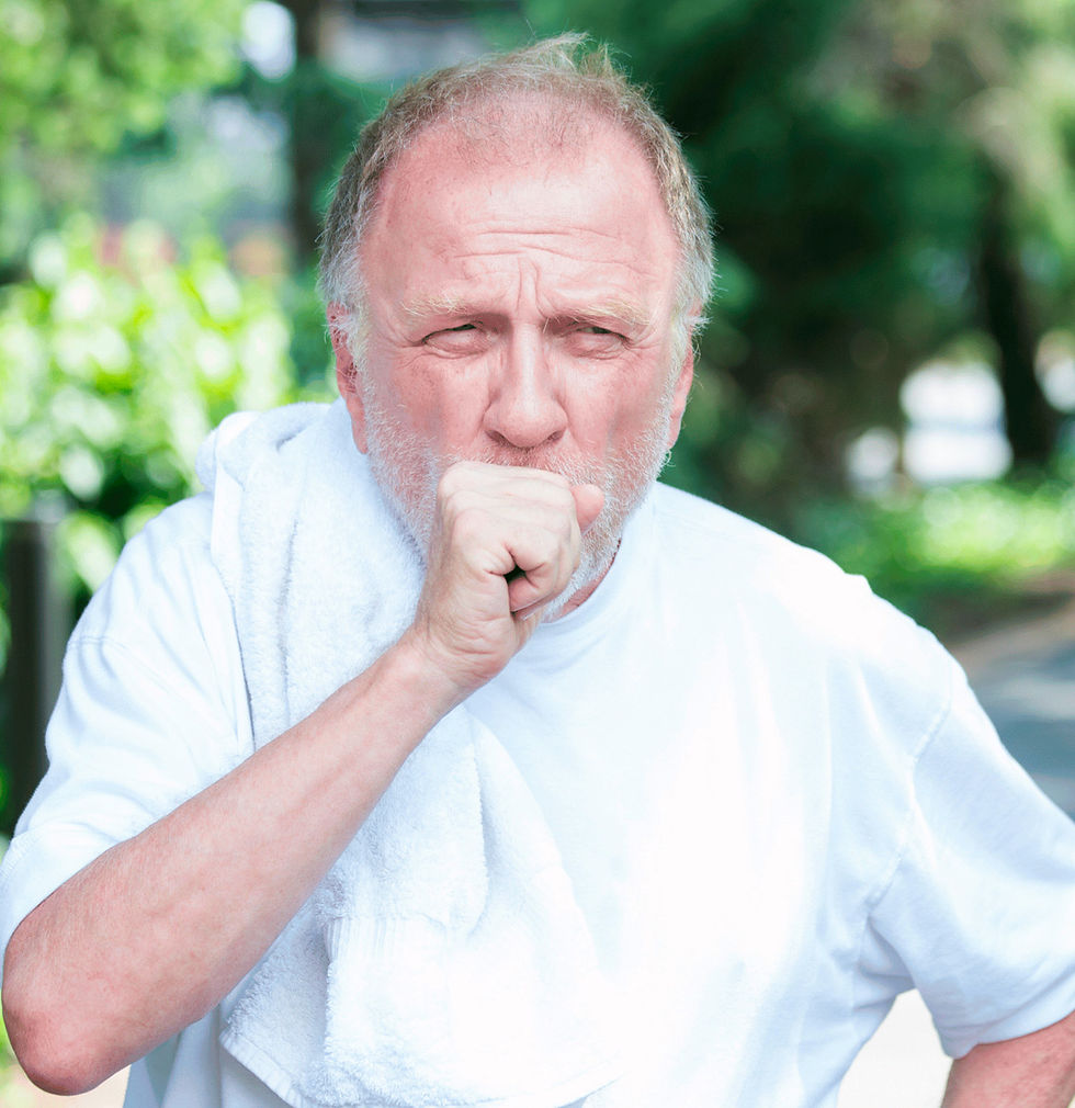 La tos es un fenómeno clínico complejo que se relaciona con mecanismos respiratorios, inflamatorios, neurológicos, inmunológicos e incluso sistémicos.