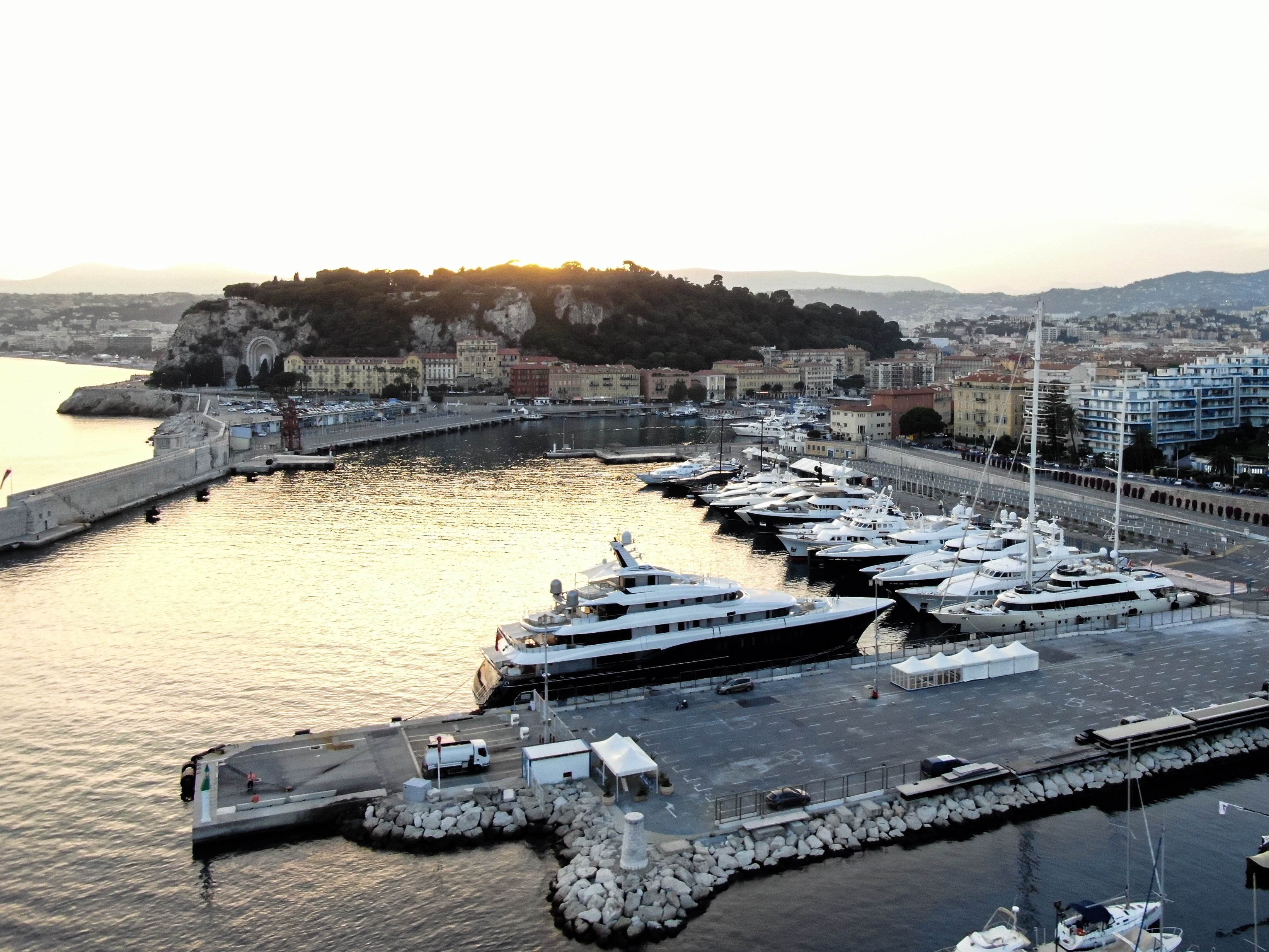 Where, When and How to Look for a Yacht Chef Job