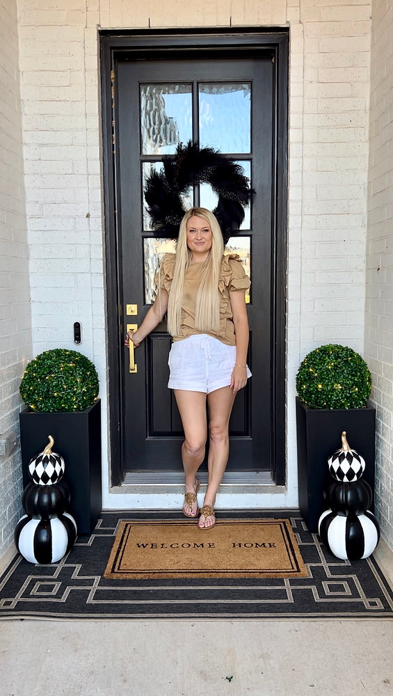 Amazon Topiary & Planters