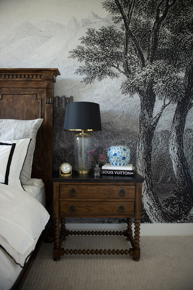 Three Ways to Decorate Your Nightstands