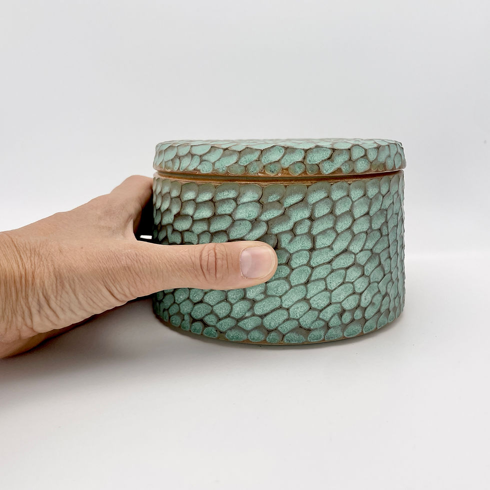 Thumbnail: Large carved lidded pot in green