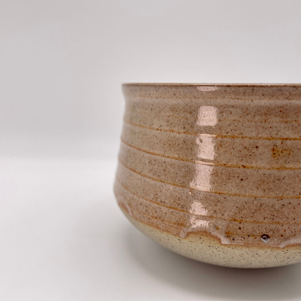 Thumbnail: Tea bowl in Shino