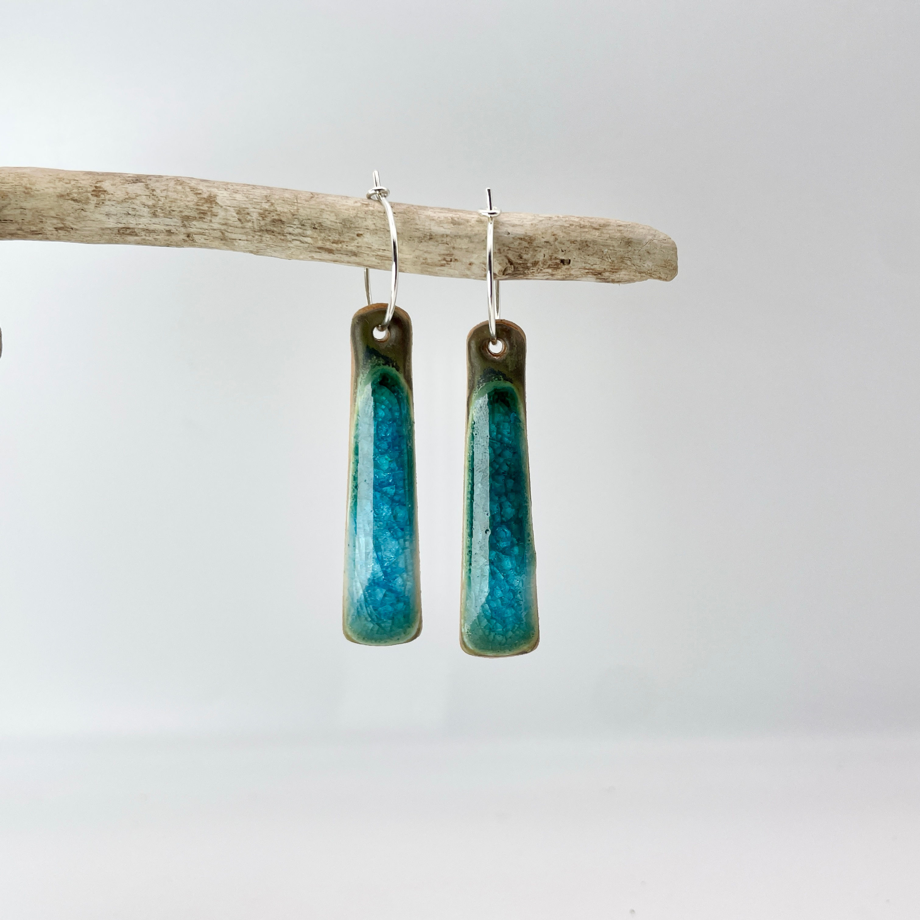 Medium straight earrings in turquoise