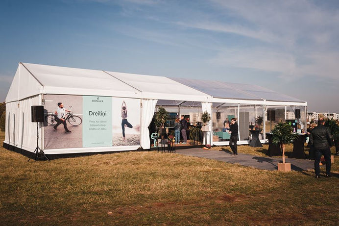 Pasākumu organizēšana, korporatīvie pasākumi, balles, privāto pasākumu organizēšana, vides dizains, dekorēšana, pasākumi, online pasākumi, komandas saliedēšanas pasākumi, dekorācijas, stendi, reklāmas stendi, dāvanas, radošas idejas, BTL mārketinga aktivizācijas, prezentācijas, promocijas, online ballītes, deco, deko, dekorāciju noma, atklāšanas pasākumi, dzimšanas dienas, kāzas, kāzu svinības, kāzu organizēšana, HUG'O event, HUG'O, hugoevent.lv, hugoevent, agnese tomiņa, agnese eglīte, skalogu dizains, sajūtu dizains, tiešsaistes pasākumi, konferences, hibrīdpasākumi, events, pasākumu aģentūra, aģentūra, sporta spēles, mazie pasākumi, izklaides pasākumi, stends, hosti, promoteri, īstermiņa personāla noma, koncepta izstrāde, svētku noformējums